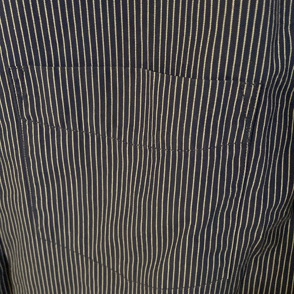 A mens blue and white striped dress shirt in large - Picture 5 of 6